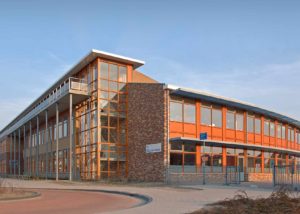 architect MFA Multinfunctionele Accommodatie basisonderwijs brede school sporthal kinderopvang wijkruimte Mayersloot Langedijk BBHD architecten